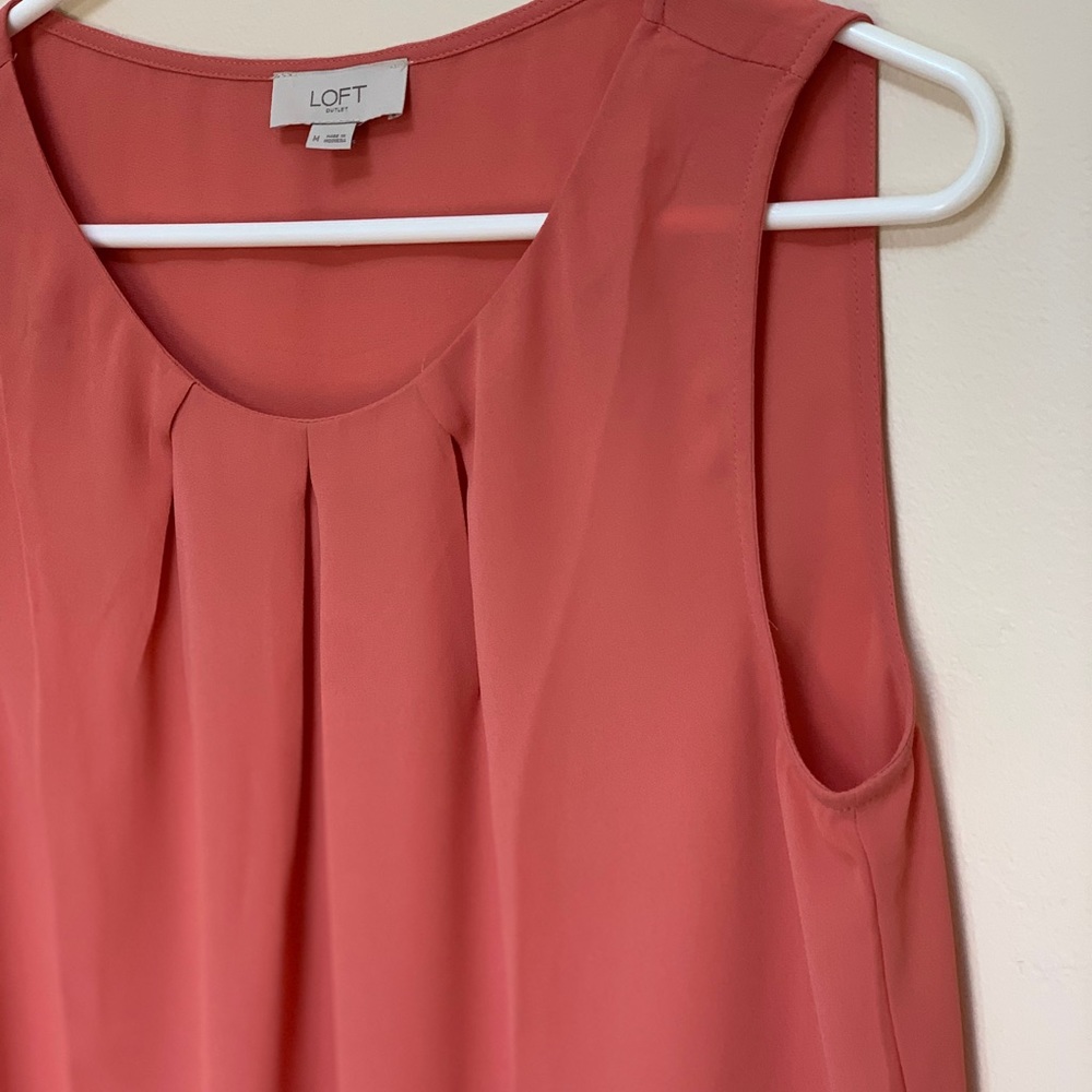 LOFT Peach Sleeveless Top M